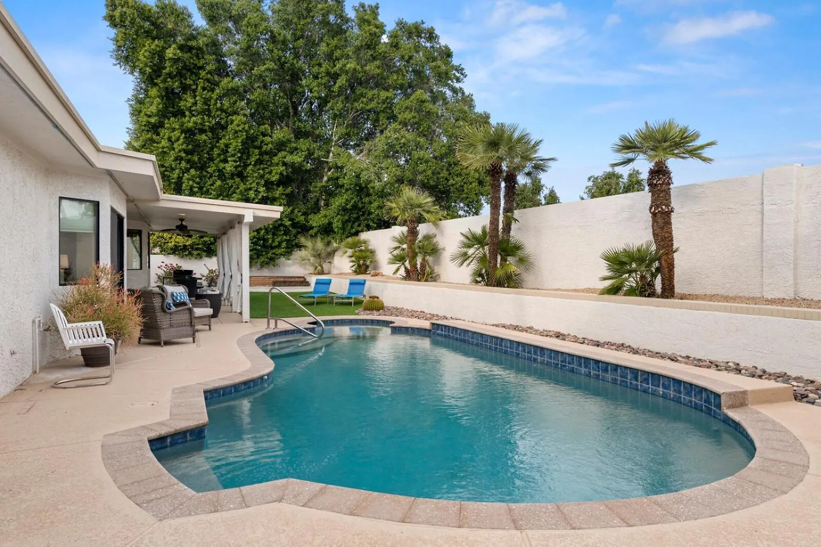 Holiday home Perfectly Located Spacious Home With Heated Pool Phoenix